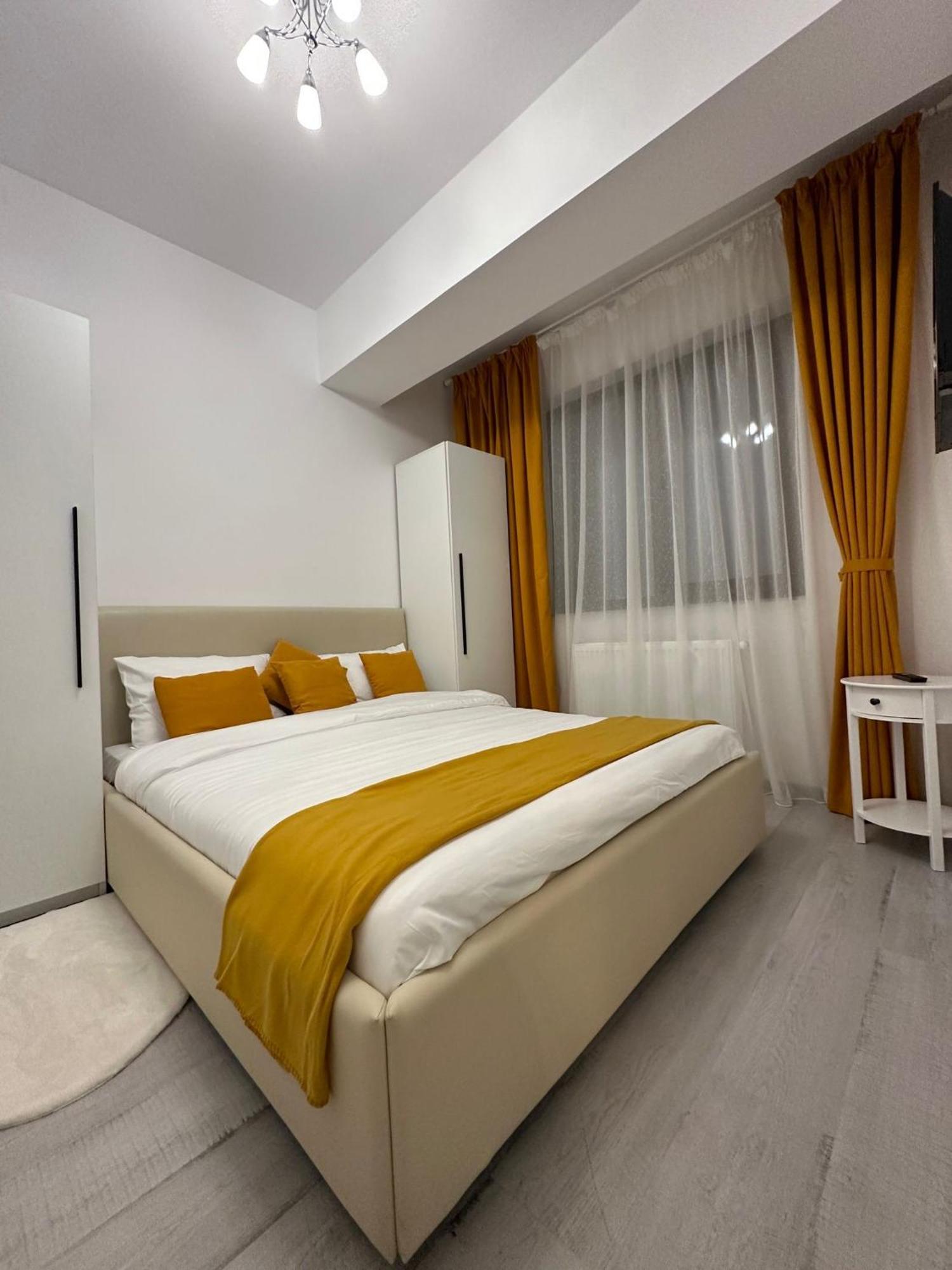 יאשי Nice Home For Your Family מראה חיצוני תמונה