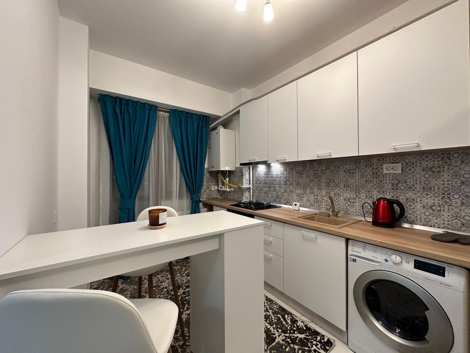 יאשי Nice Home For Your Family מראה חיצוני תמונה